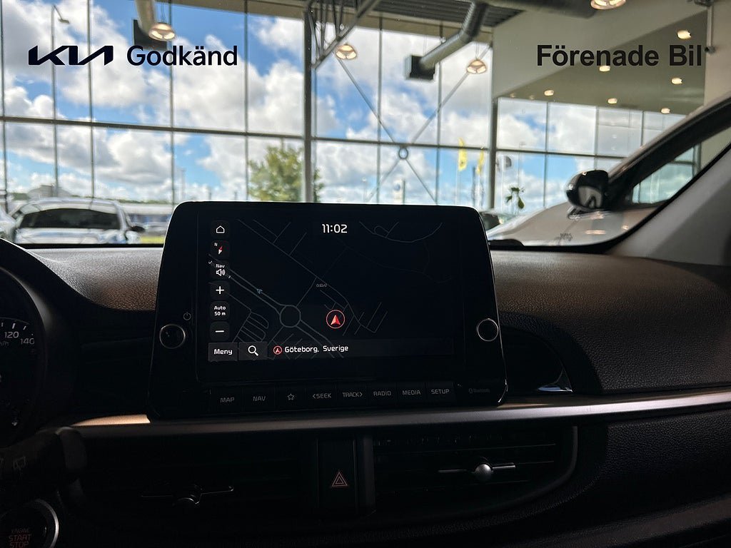 Vehicle Image 11