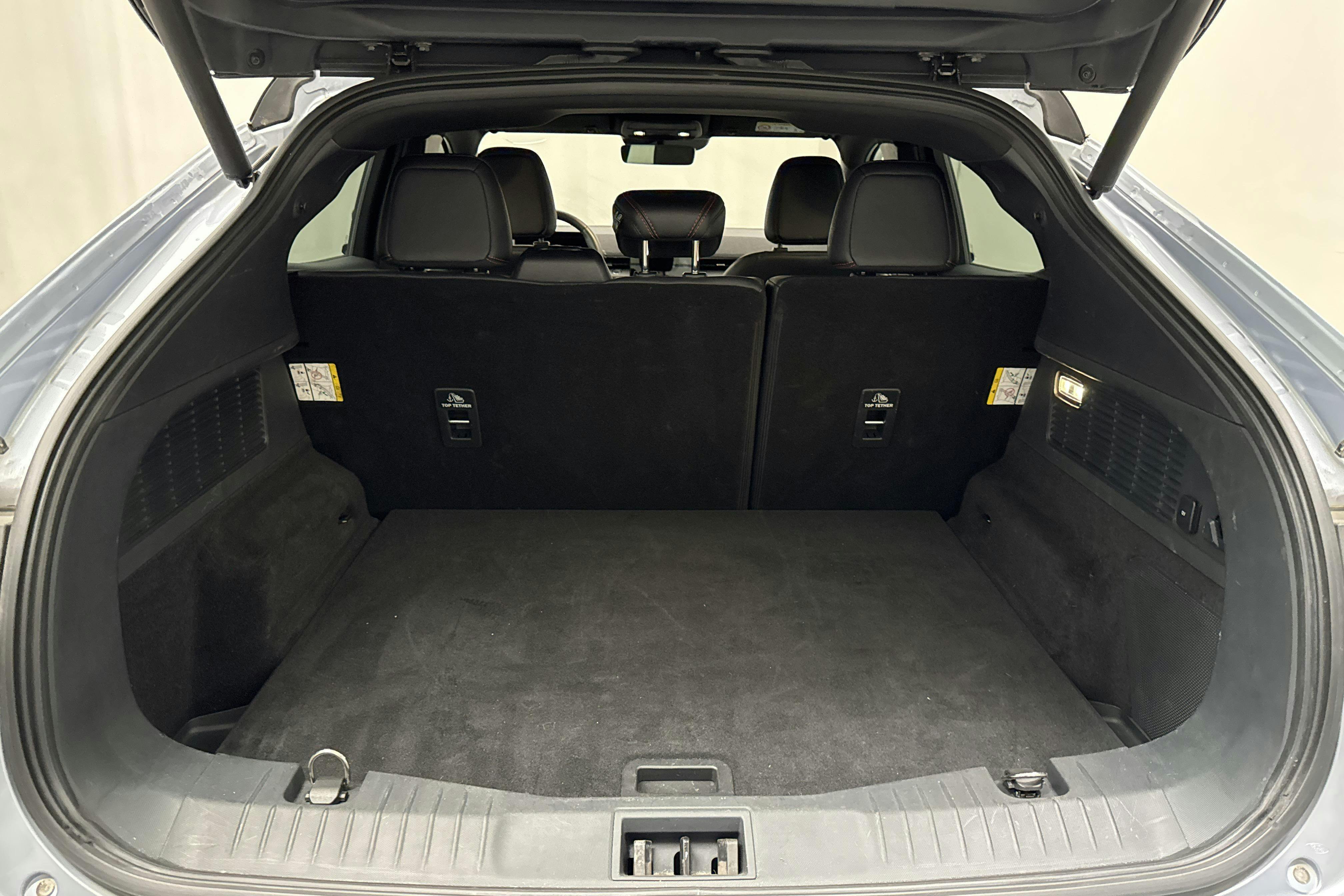 Vehicle Image 9