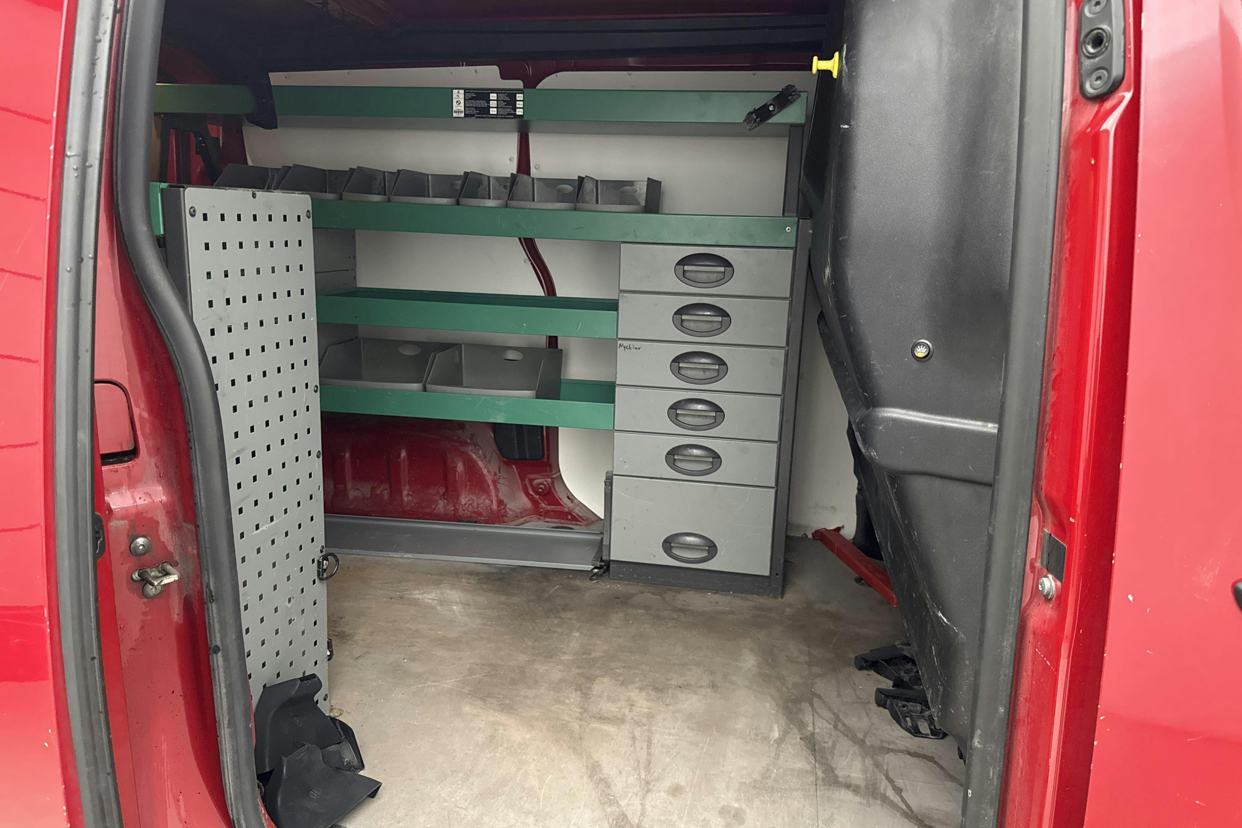 Vehicle Image 8