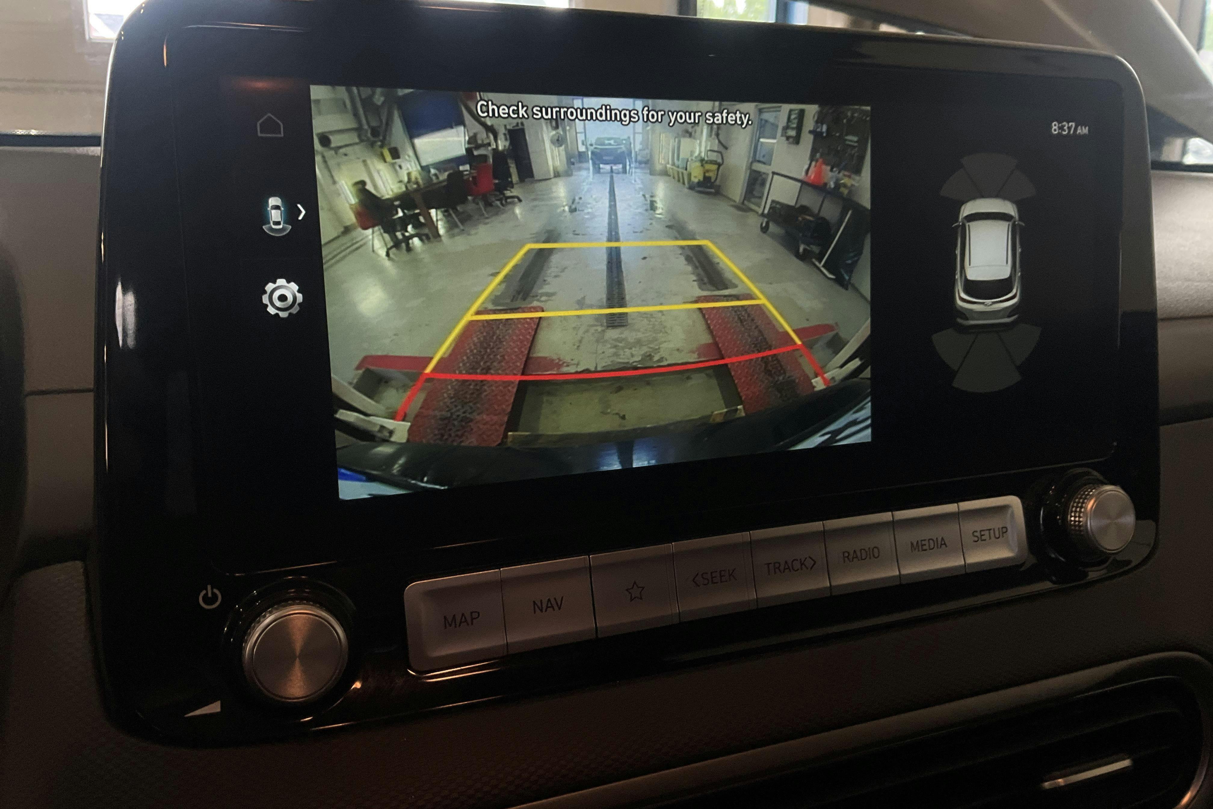 Vehicle Image 12