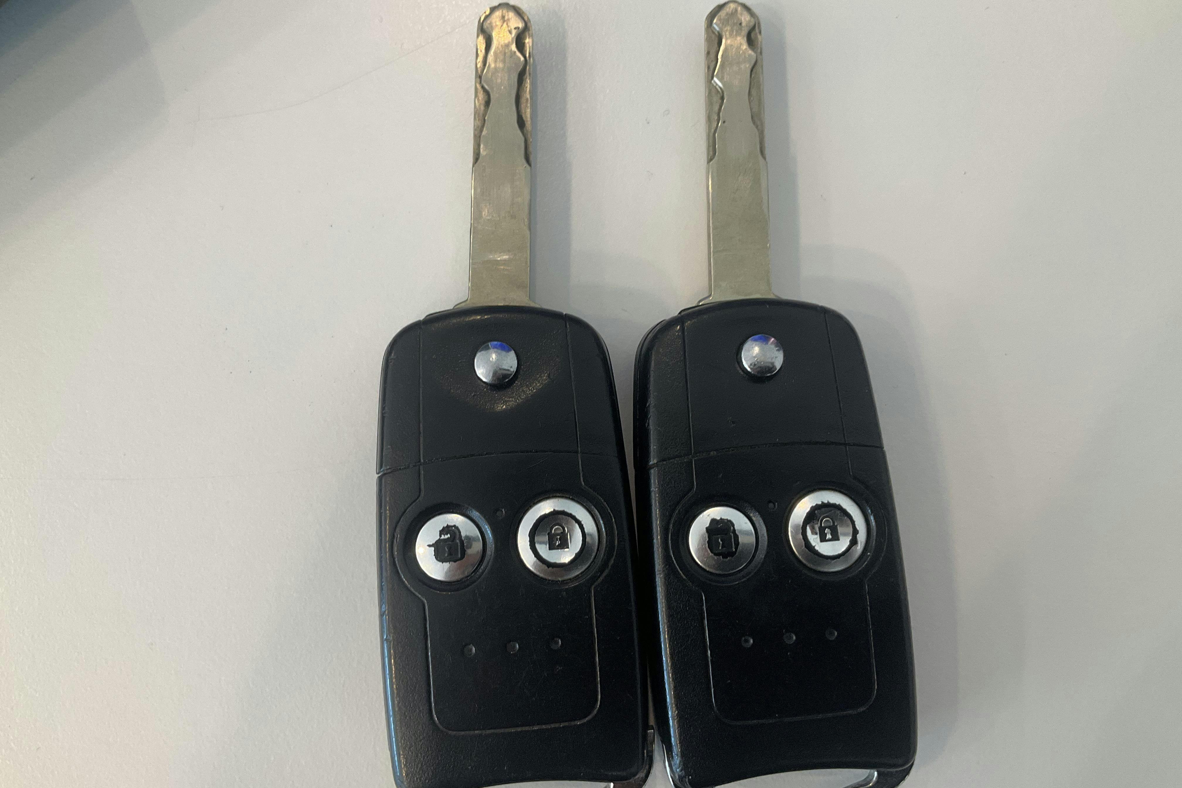 Vehicle Image 12