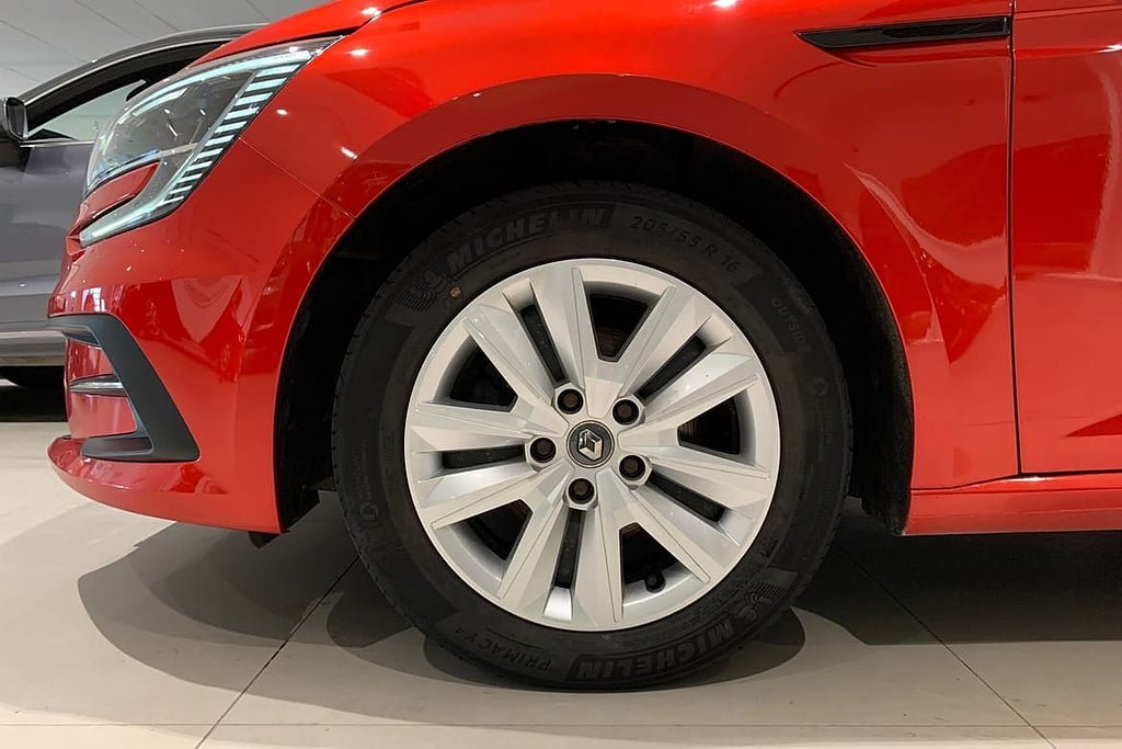 Vehicle Image 11