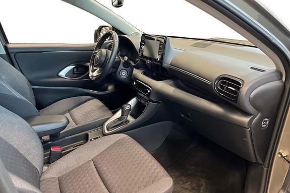 Vehicle Image 7