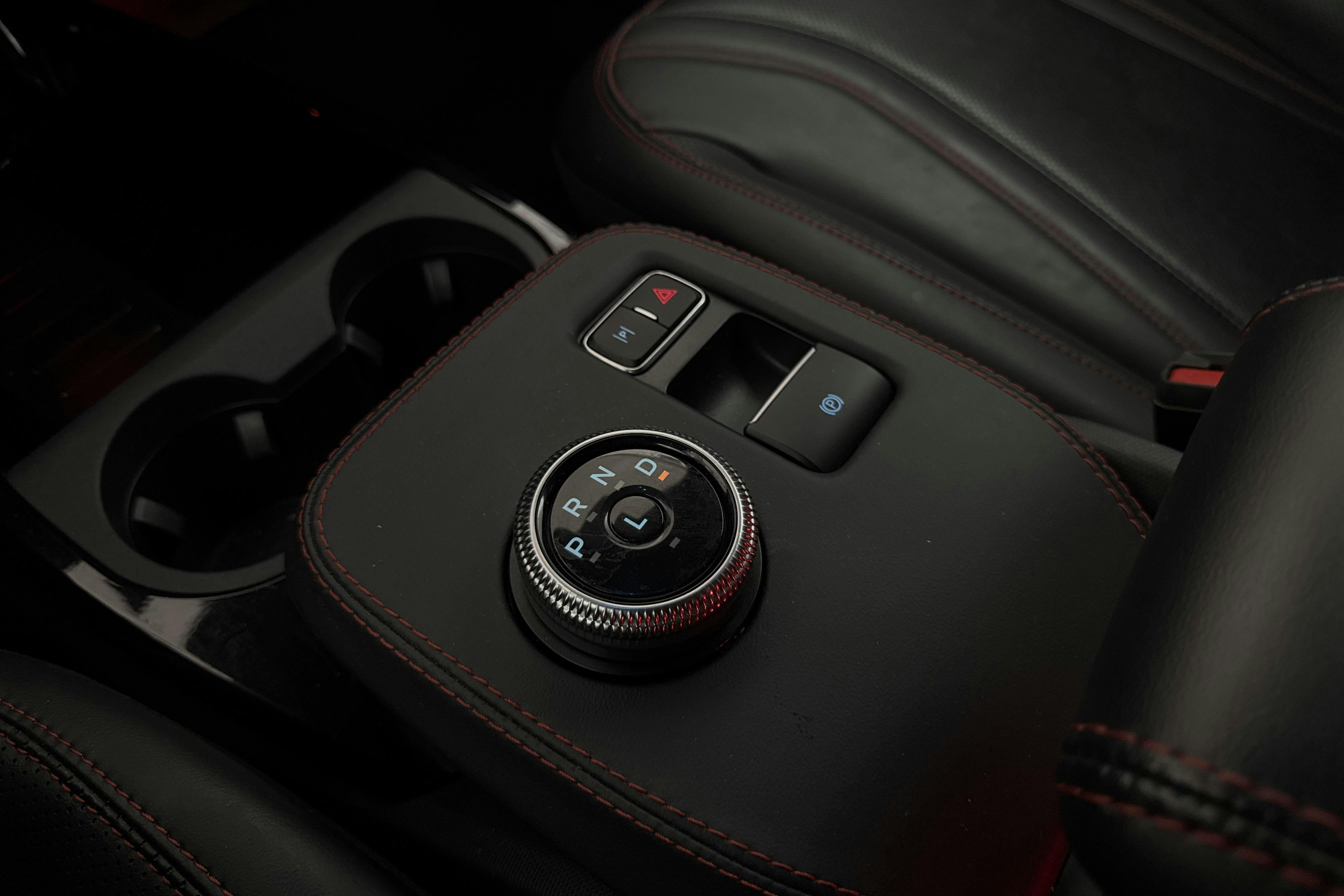 Vehicle Image 14