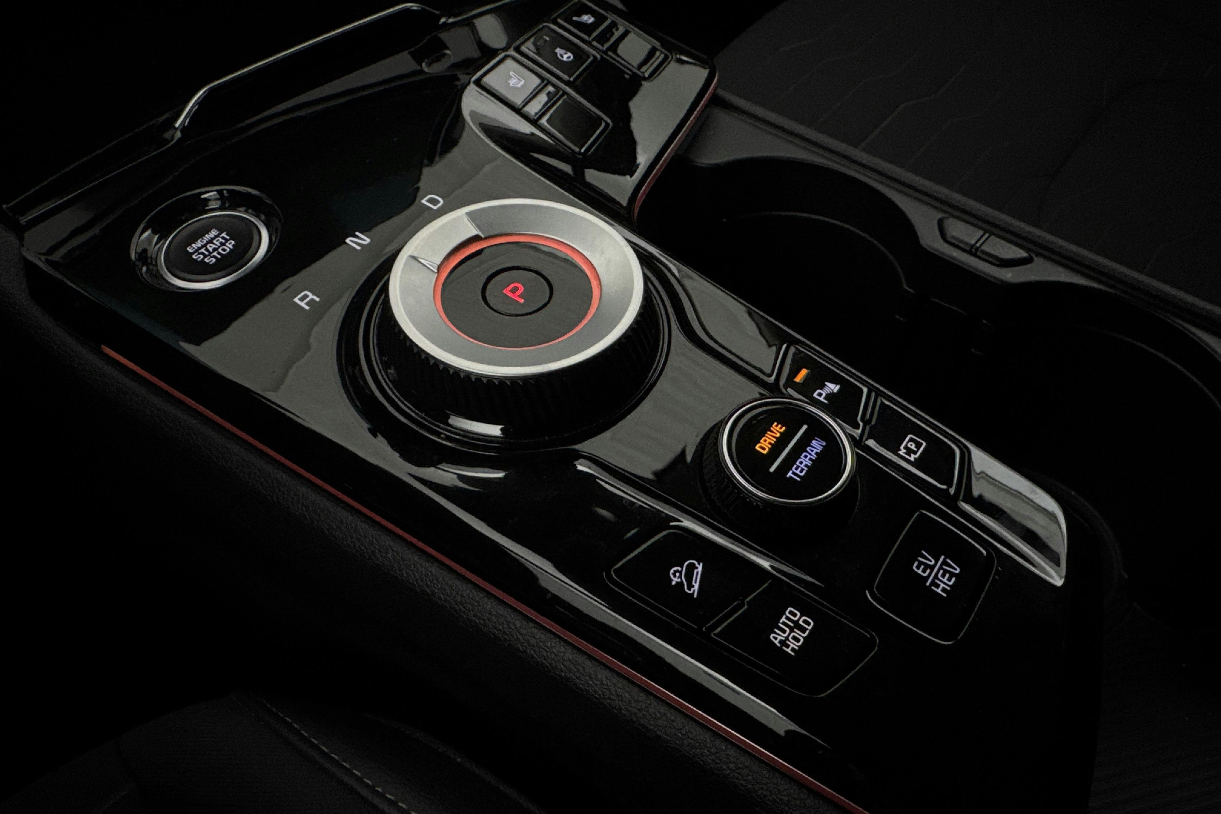 Vehicle Image 15