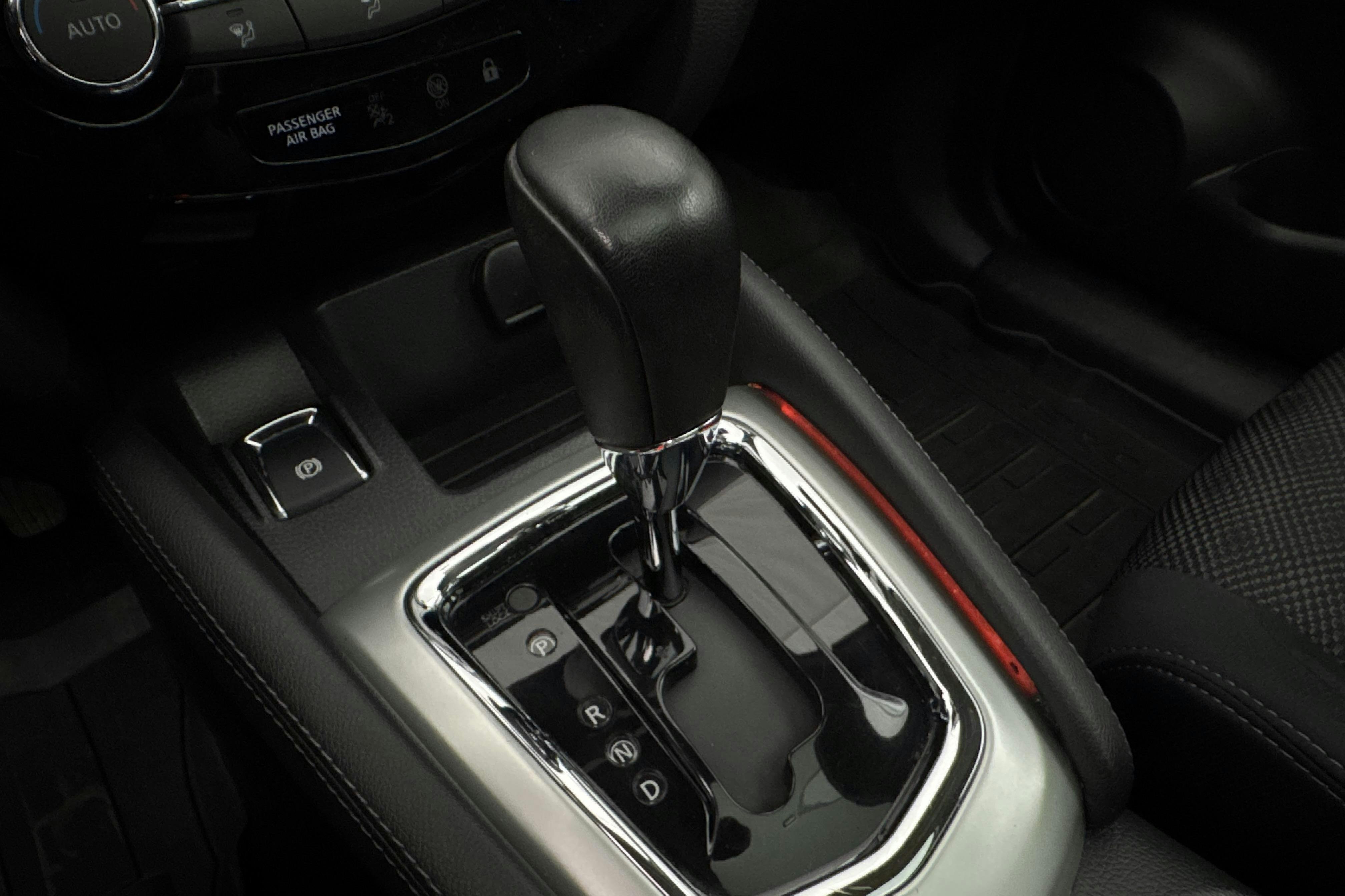 Vehicle Image 15