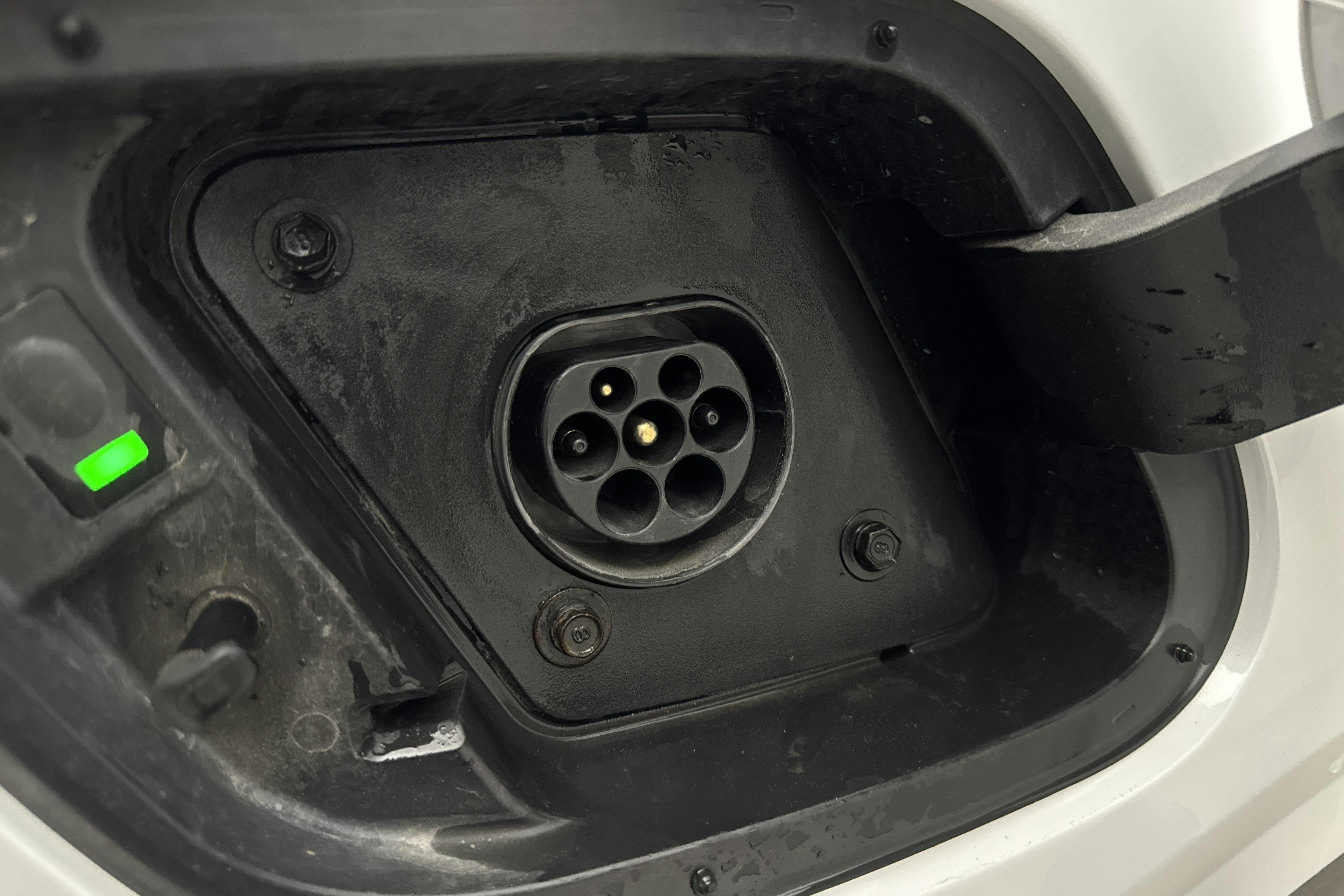 Vehicle Image 21