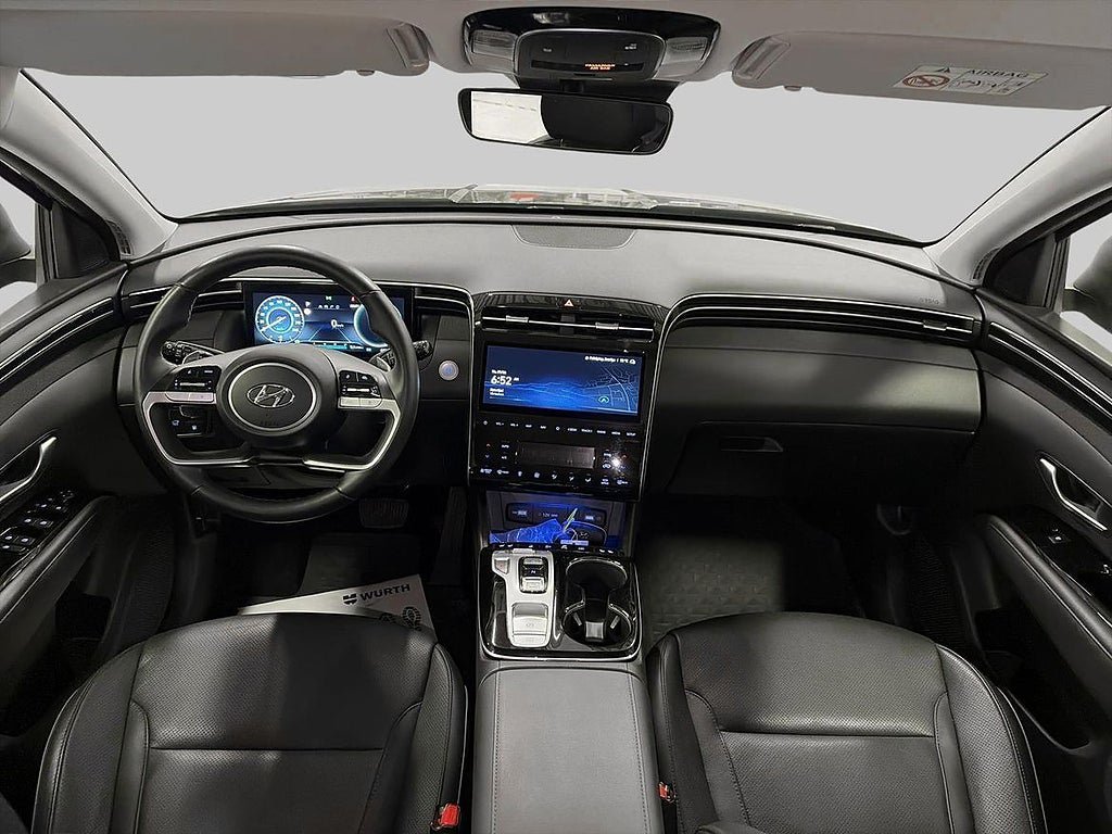 Vehicle Image 11