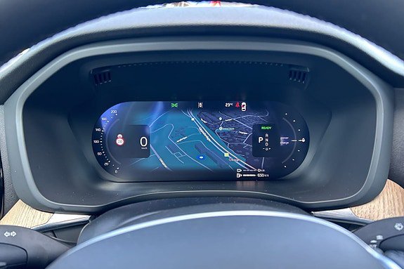 Vehicle Image 32