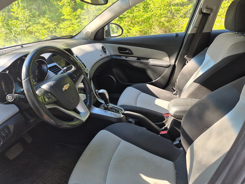 Vehicle Image 15