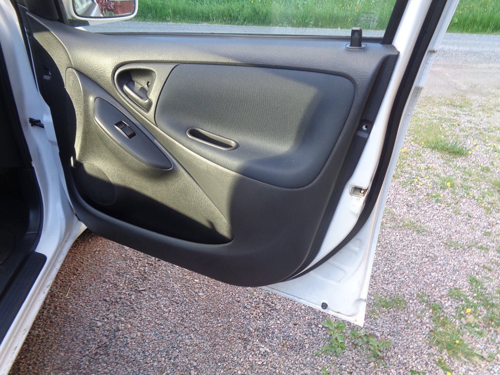 Vehicle Image 35