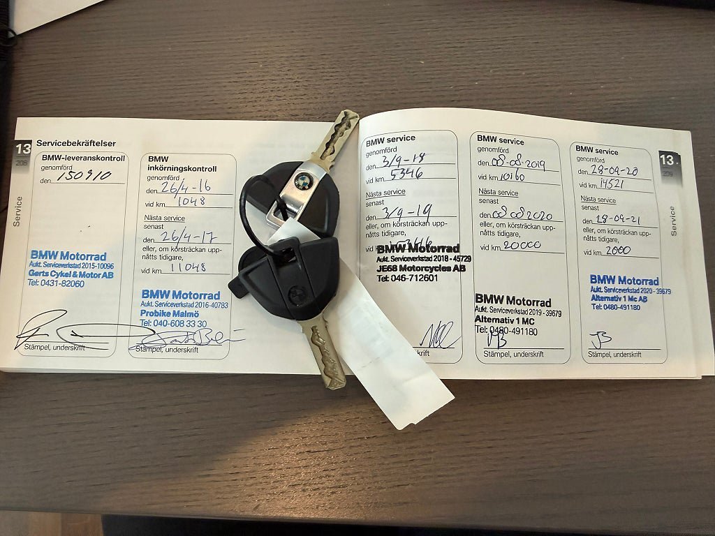 Vehicle Image 15
