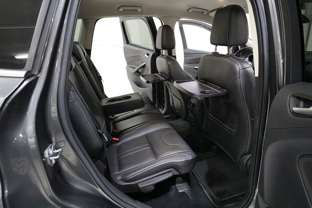 Vehicle Image 16