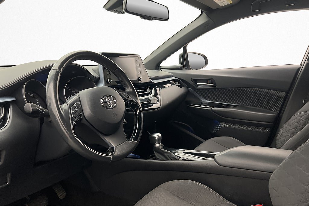 Vehicle Image 10
