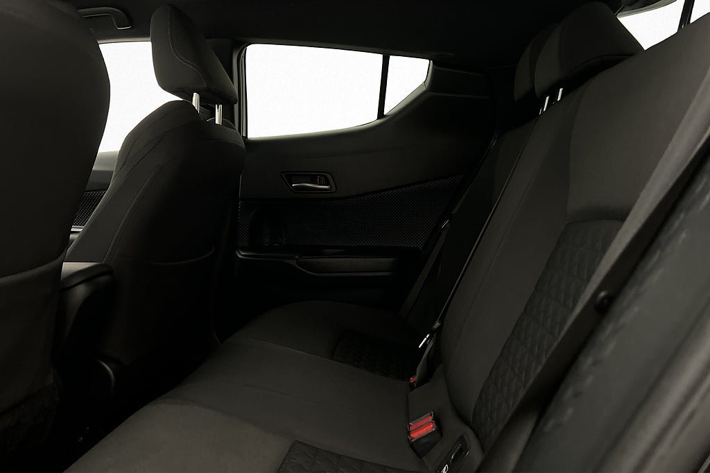 Vehicle Image 26