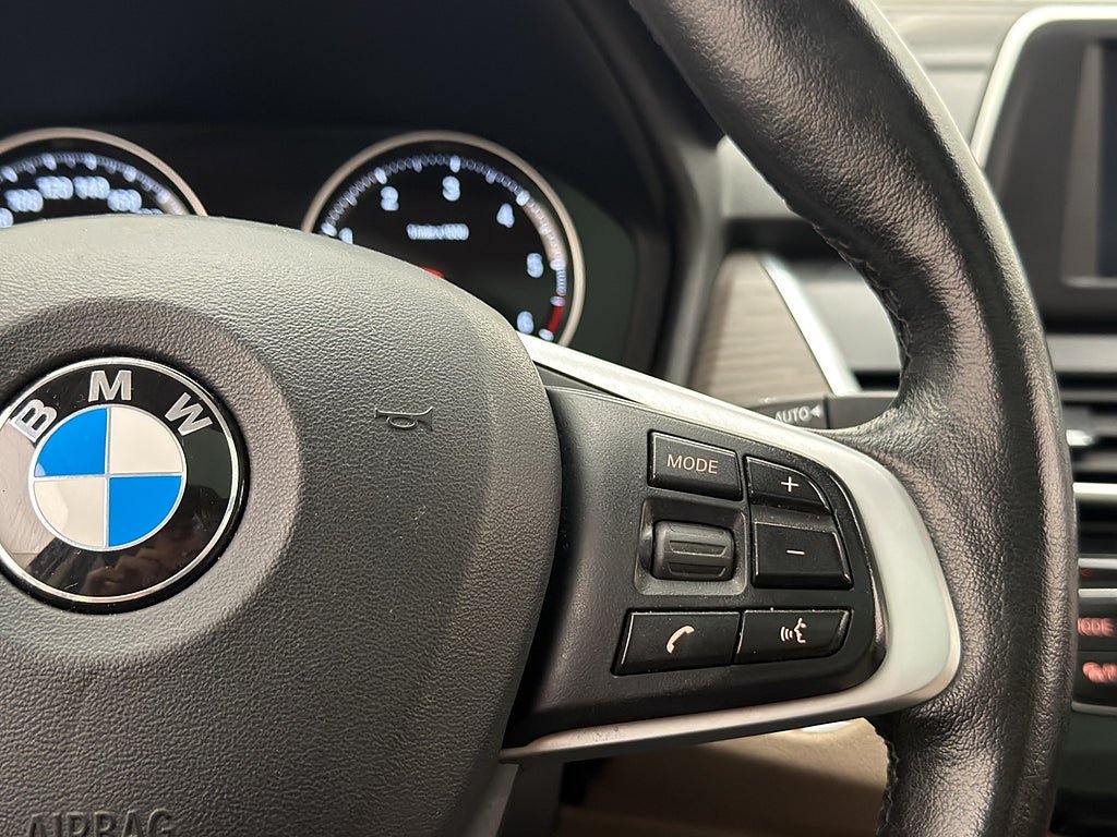 Vehicle Image 29