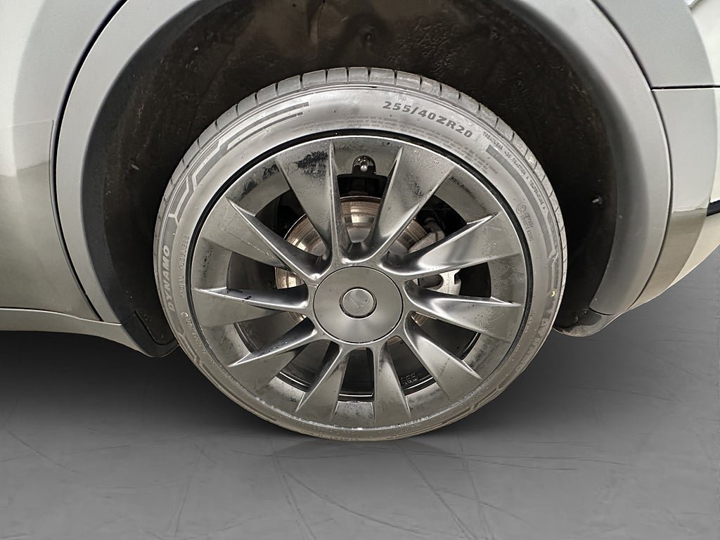 Vehicle Image 30