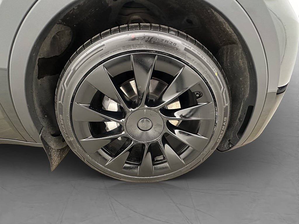 Vehicle Image 32