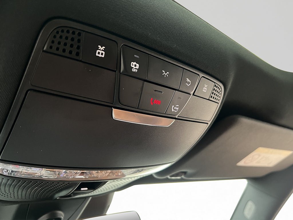 Vehicle Image 37