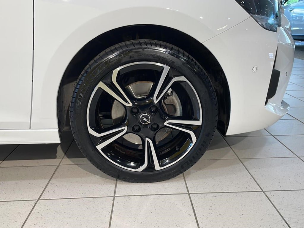 Vehicle Image 19