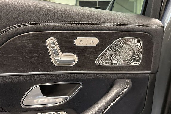 Vehicle Image 27
