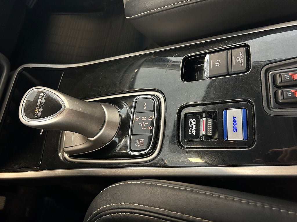 Vehicle Image 23