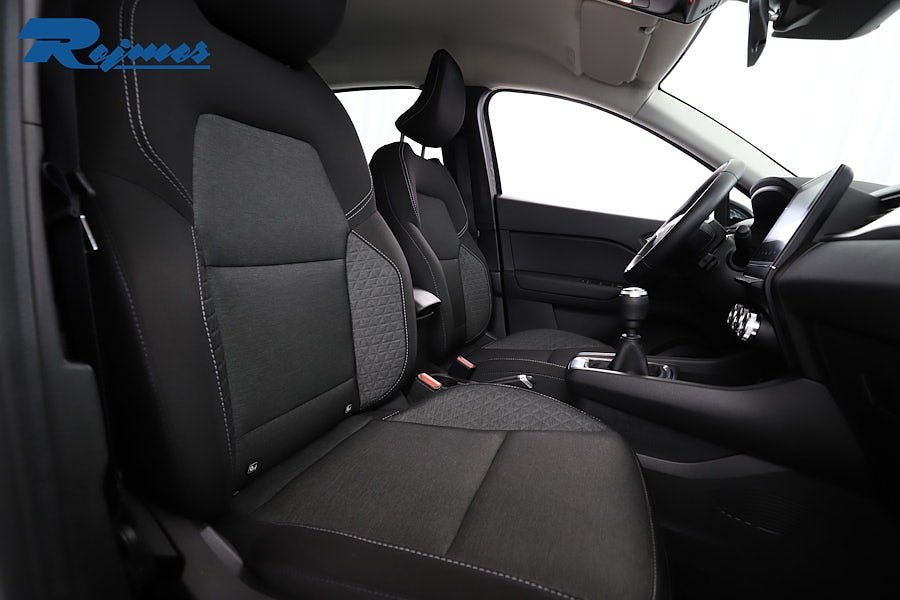 Vehicle Image 25