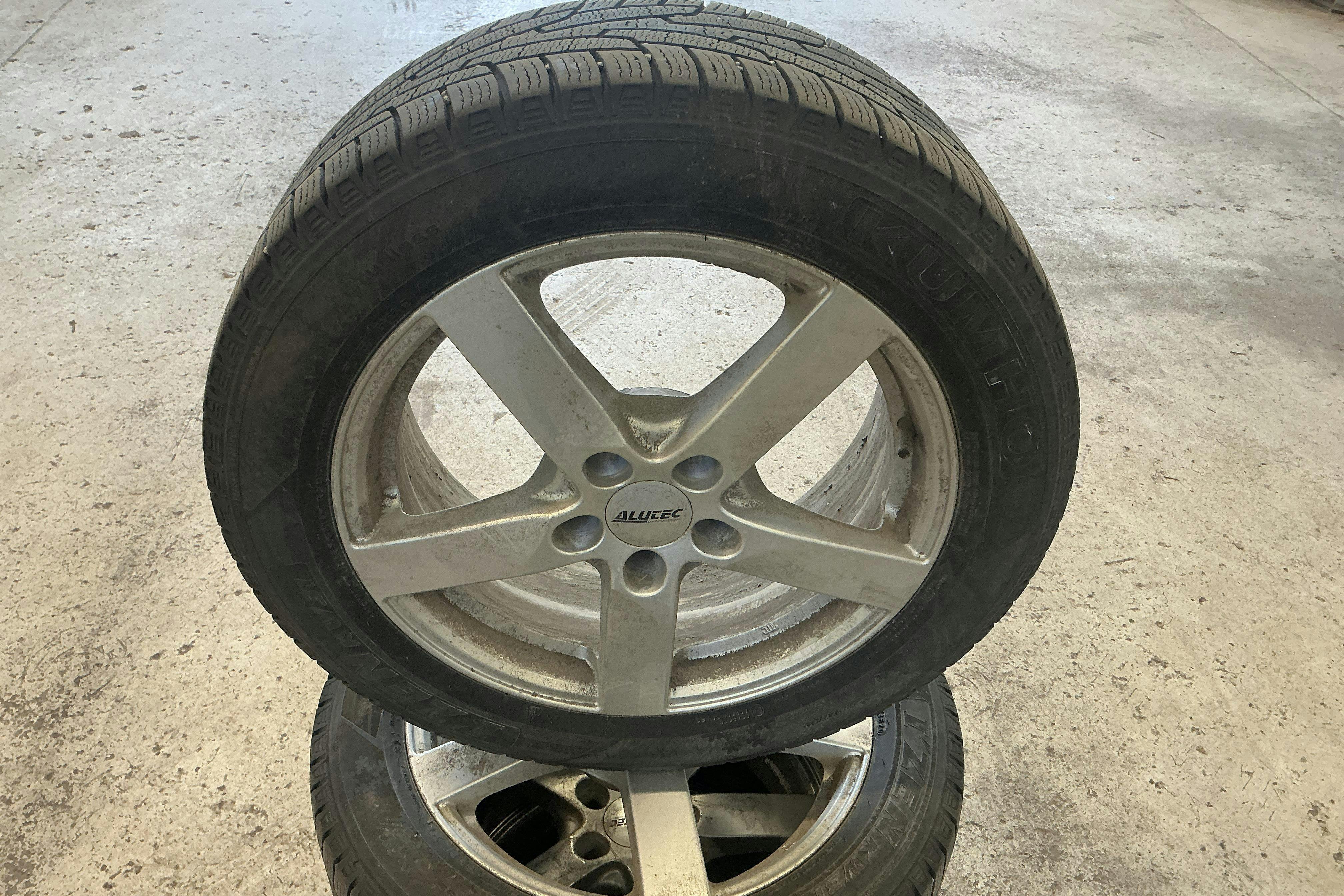 Vehicle Image 17