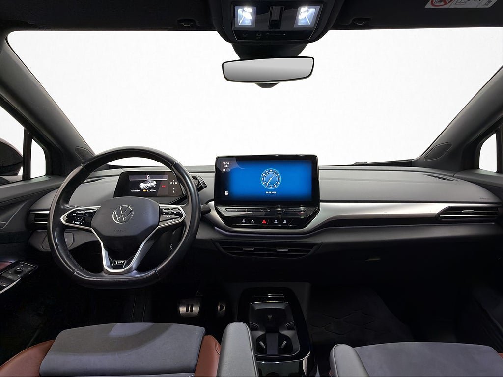 Vehicle Image 16