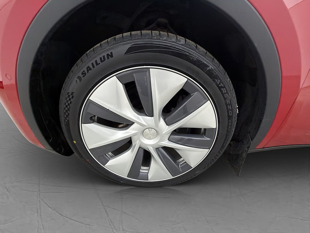 Vehicle Image 24