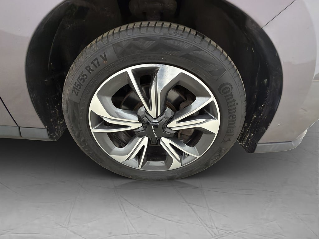 Vehicle Image 31