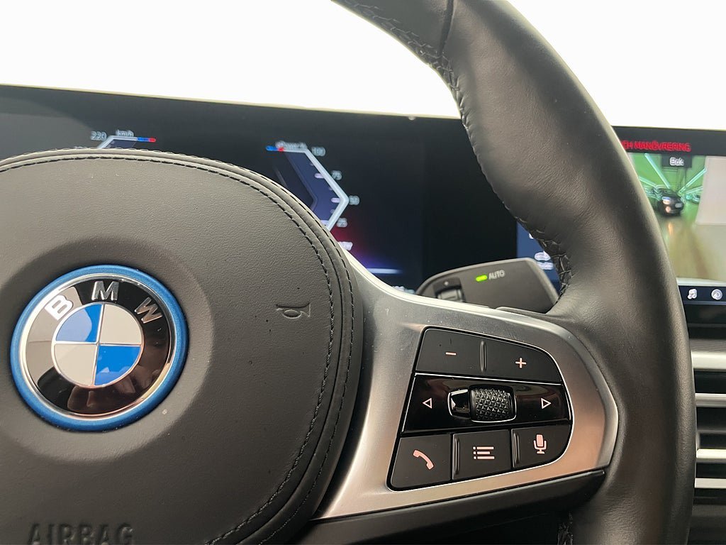 Vehicle Image 27