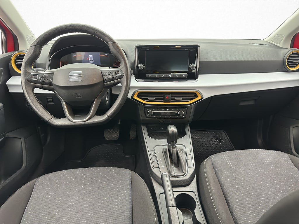 Vehicle Image 12