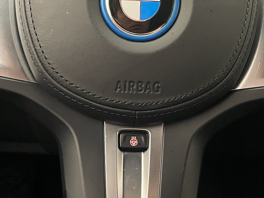 Vehicle Image 28