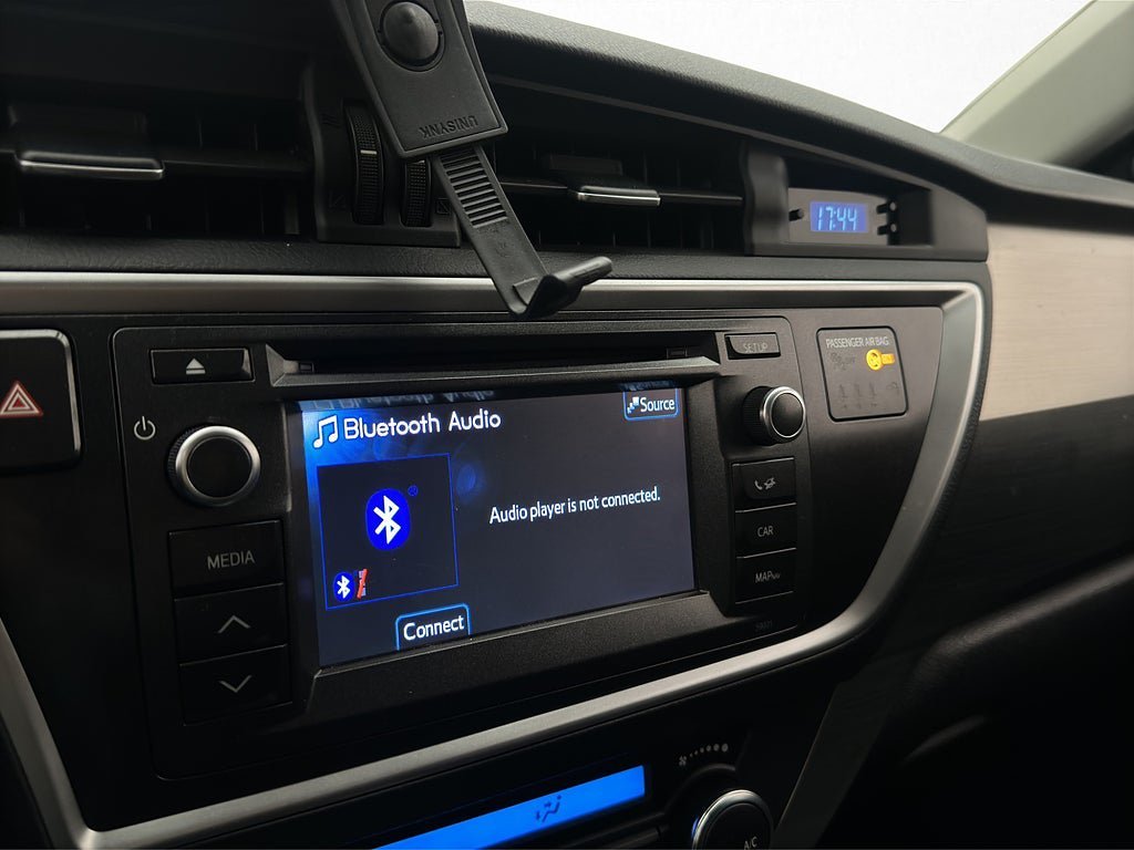 Vehicle Image 21