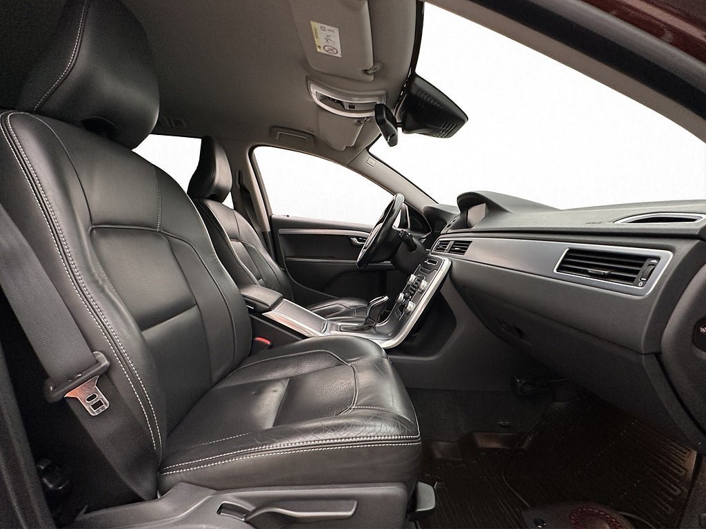 Vehicle Image 24