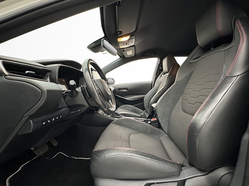 Vehicle Image 13