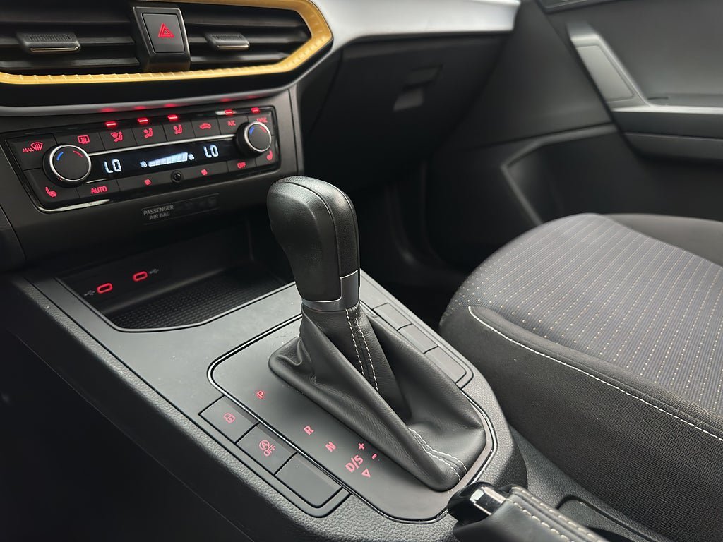 Vehicle Image 23