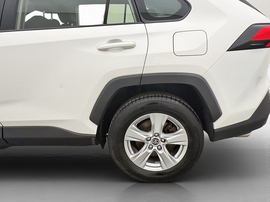 Vehicle Image 30