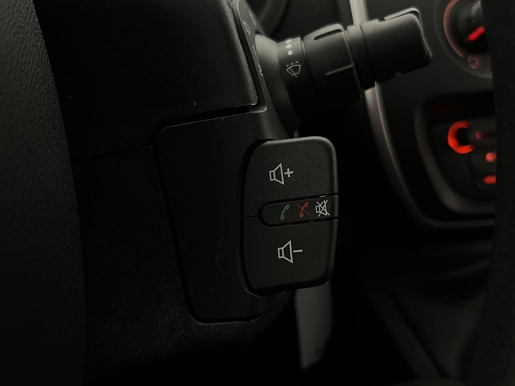 Vehicle Image 27