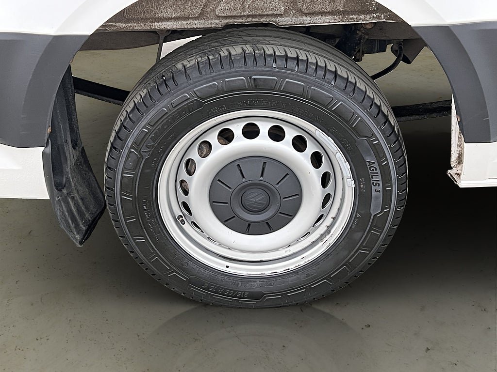Vehicle Image 33
