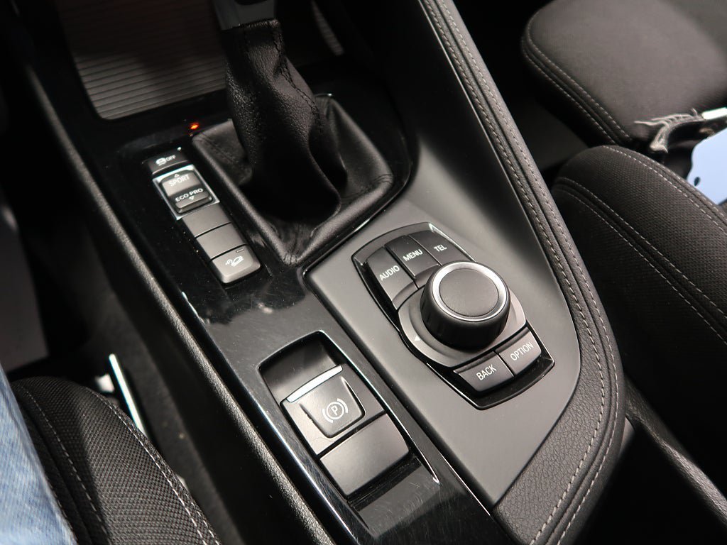 Vehicle Image 33