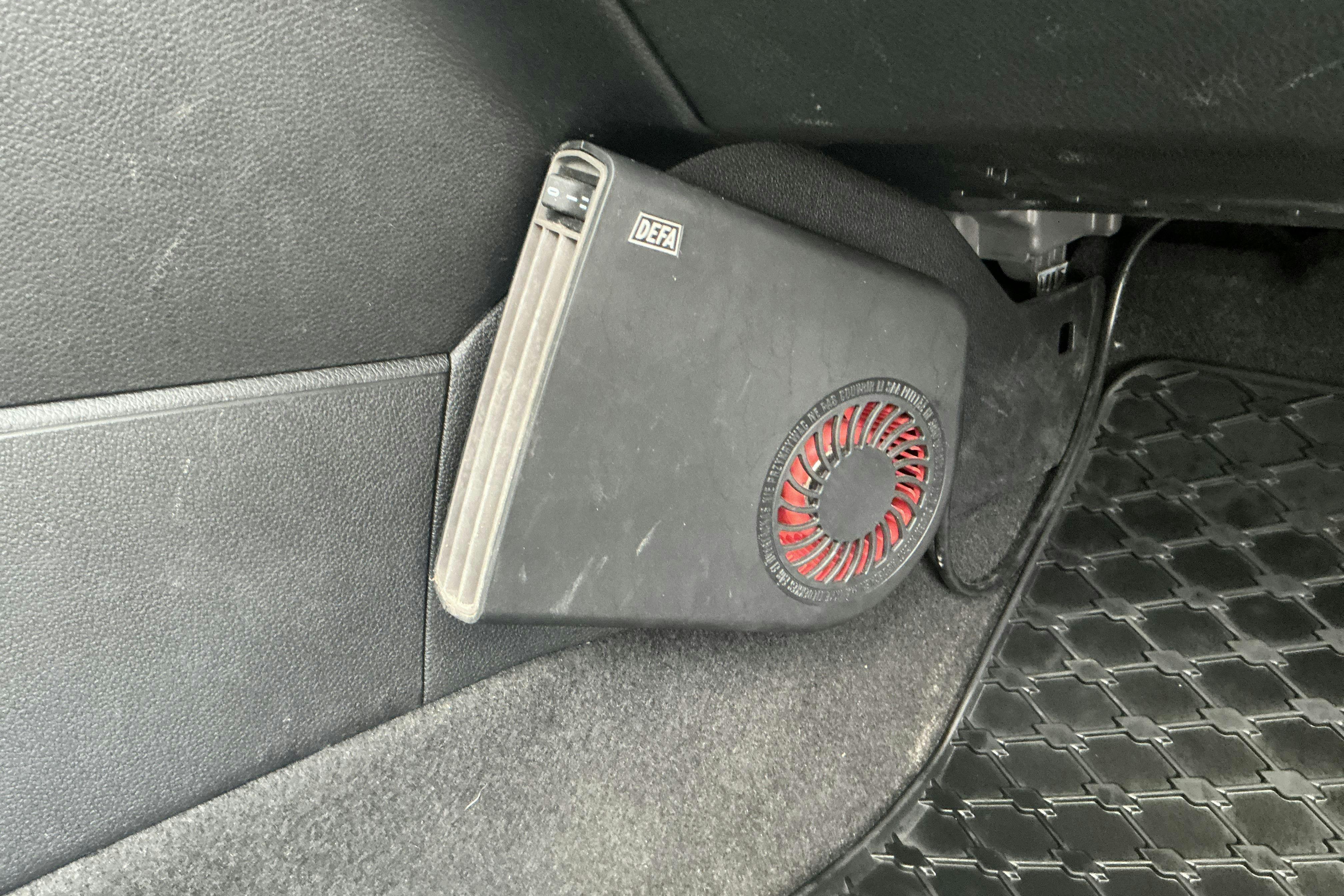 Vehicle Image 16