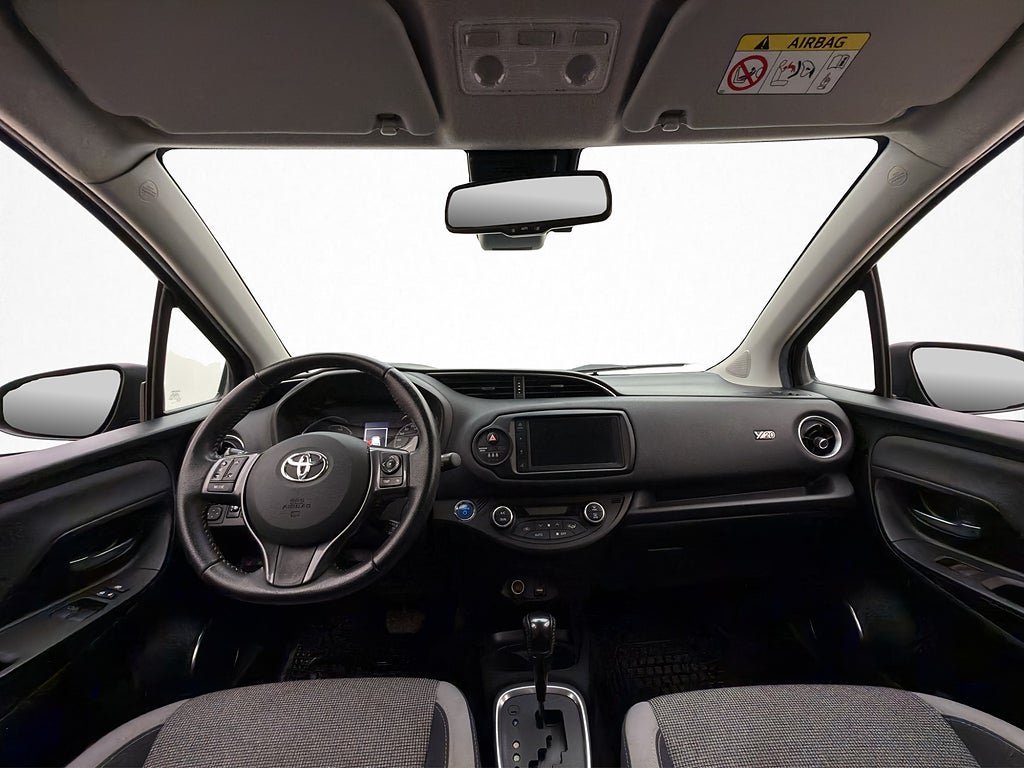 Vehicle Image 14