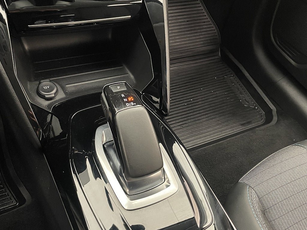 Vehicle Image 24