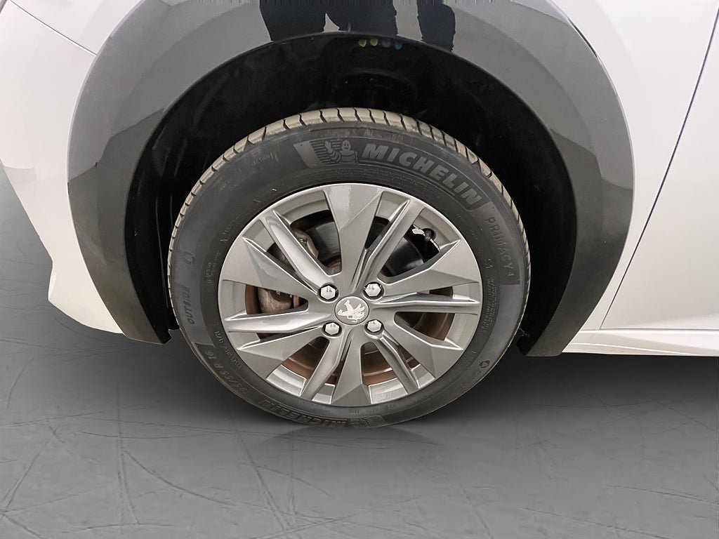 Vehicle Image 31
