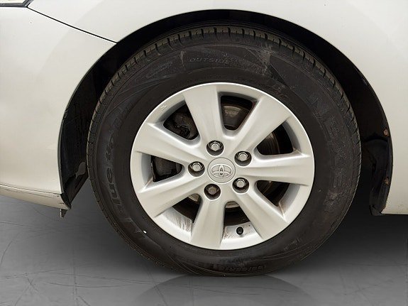Vehicle Image 22
