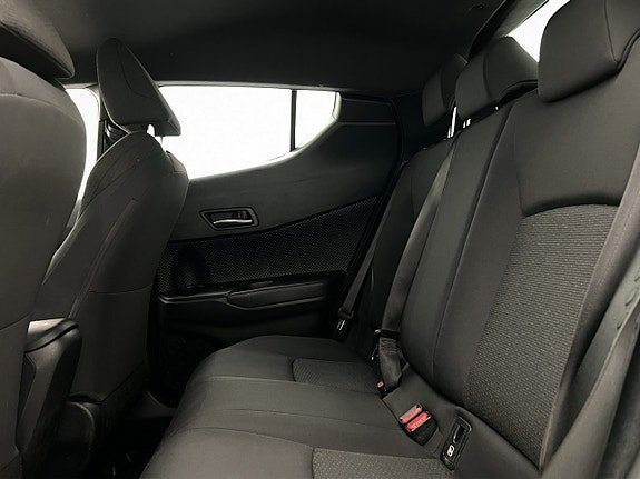Vehicle Image 24