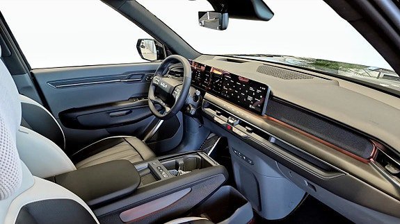 Vehicle Image 7