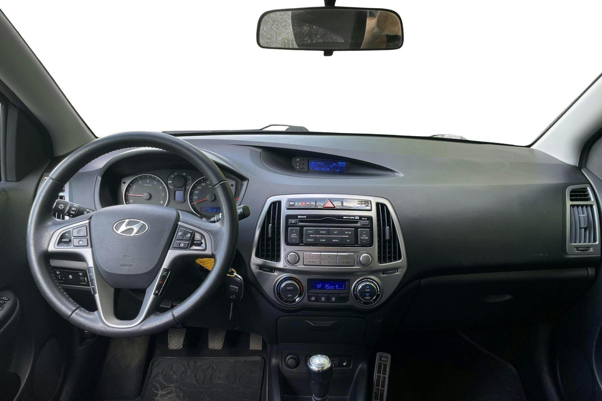 Vehicle Image 6